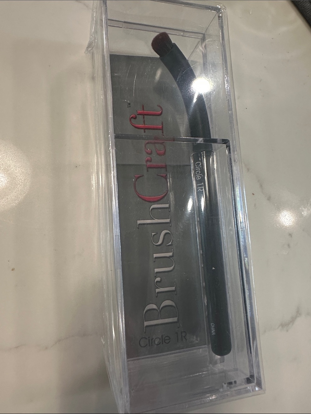 artis Circle 1R Angled Eye Brush - Black